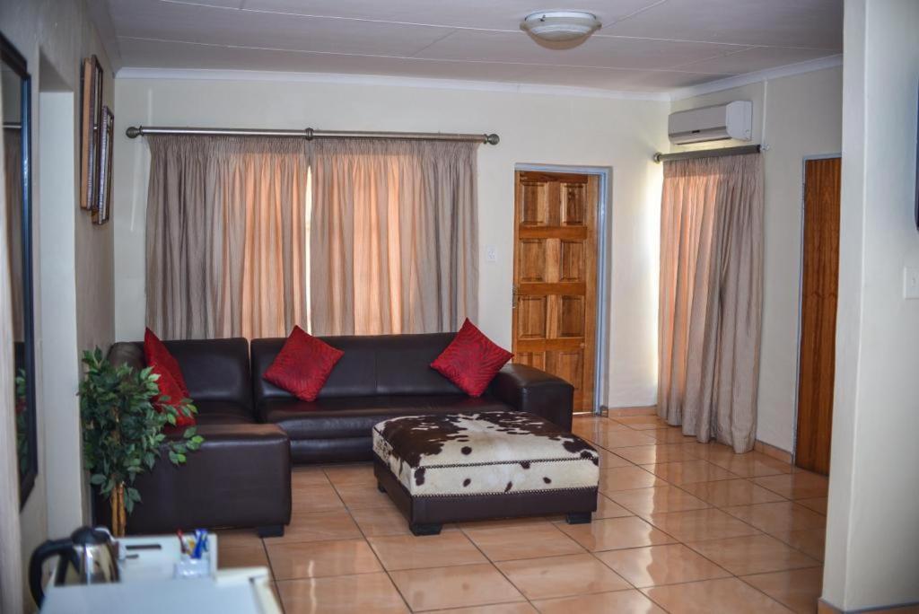Tshedza Guest Lodge Louis Trichardt Eksteriør billede